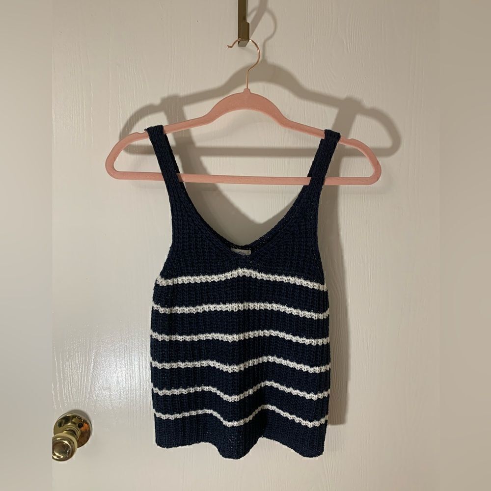 Francesca’s NWT navy blue/white striped knit Helena sweater tank Size small